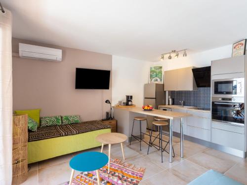Apartment Port de la Gavine I-1 by Interhome