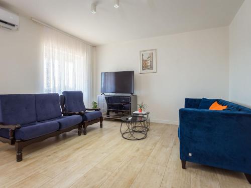 Apartment Maris-2 by Interhome