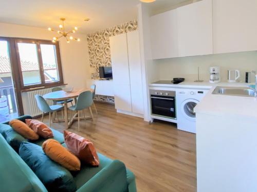 Kuchyň nebo kuchyňský kout v ubytování Apartment Belvedere by Interhome