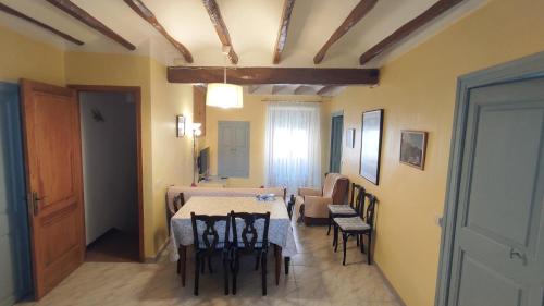Restaurant o un lloc per menjar a Ca la Palmira - La Vilella Baixa - Priorat