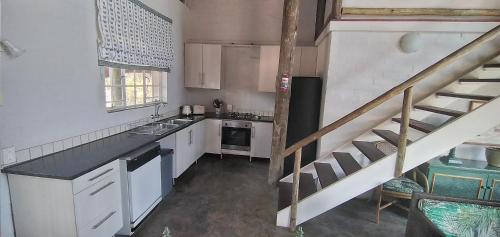Hyena House 4180 – Photos 5