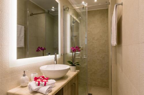 A bathroom at Villa Marina Mare