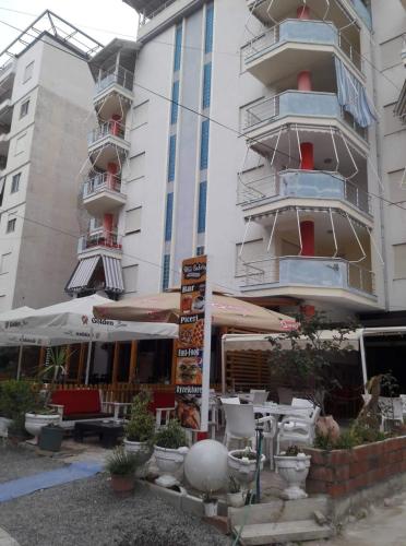 Φωτογραφία από το άλμπουμ του Kristal Street, 100 meters from the beach σε Golem