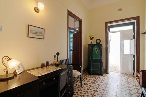 Galeriebild der Unterkunft Algarve Charming 2br Colonial Villa in Santa Bárbara de Nexe