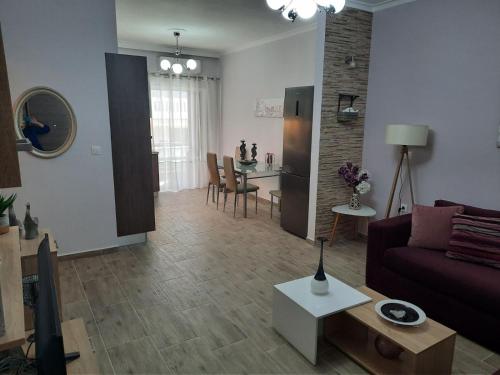 SummerSense Apartment