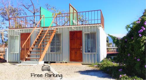 Escazu Container Studios with Great View & Location – Photos 5