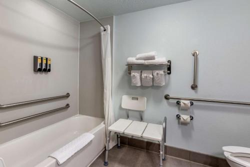 Afbeelding uit fotogalerij van Best Western Plus Gallup Inn & Suites in Gallup