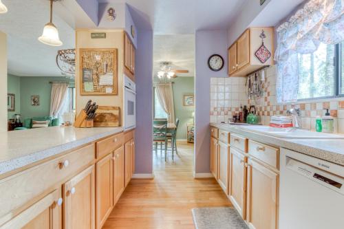 Sandy River Mountain Home – Photos 5