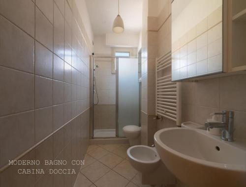 Koupelna v ubytování "Sunflower 1" vicino ai Sassi di Matera