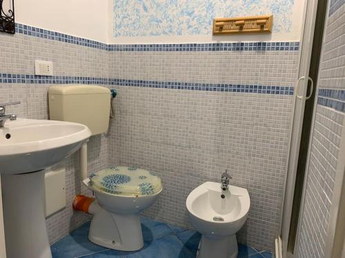 Bagno di Al centro del centro - Favignana