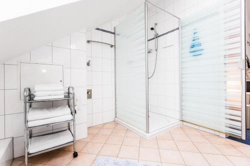 Kylpyhuone majoituspaikassa Relax Apartment Köln Merheim