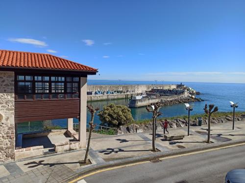 Bocana del Puerto, apartamento en Llanes con vistas al mar VUT-3242-AS