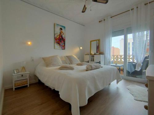 Postel nebo postele na pokoji v ubytování Empurialola -Apartamento con piscina y vistas preciosas en Rosas- 155