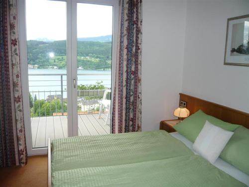 Postel nebo postele na pokoji v ubytování Haus Franz