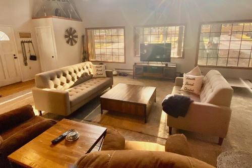 South Bend Chalet – Photos 5