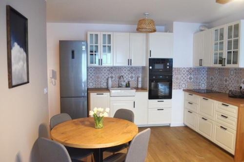 Kuchyňa alebo kuchynka v ubytovaní Lighter Apartment