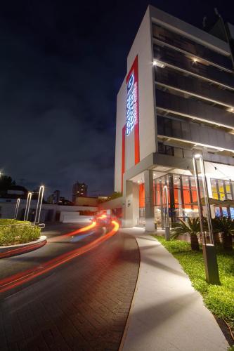 Bangunan di mana terletaknya hotel