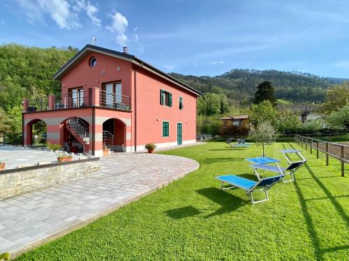 Nespecifikovaný výhled na hory nebo výhled na hory při pohledu z apartmánu
