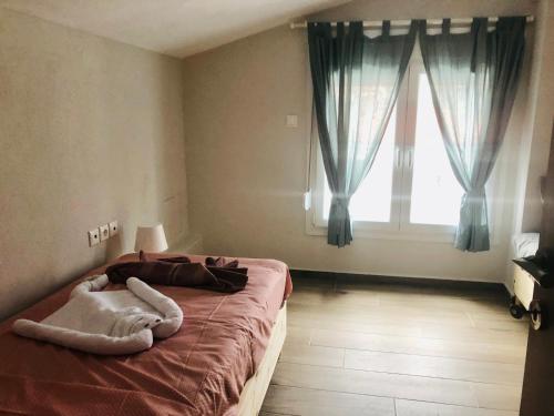 Ein Bett oder Betten in einem Zimmer der Unterkunft N&J Lux Villa