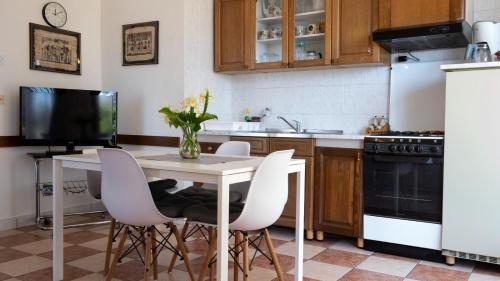 Fotografia z galérie ubytovania Apartment with beautiful sea view v destinácii Rabac