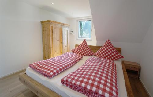 Giường trong phòng chung tại Rohrhardsberg - Stubenhof, Black Forest