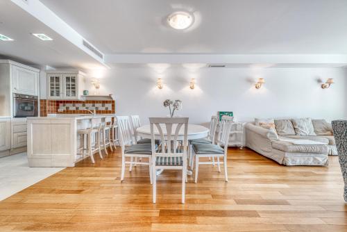 Apartments Dvori Lapad 2 Direct Sea View