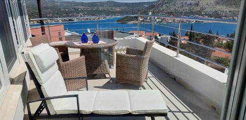 Penthouse Sea View Apartment Rogoznica