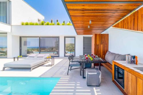 Villa Above the Blue