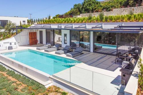 Villa Beyond the Dream