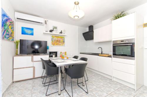 Apartment Lada