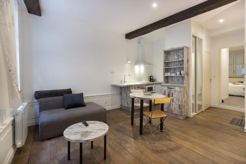 Khu vực ghế ngồi tại Appartement R1 T2 Rodez Centre Historique