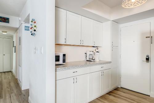Gallery image of Sandpiper Tower 606 in Satellite Beach