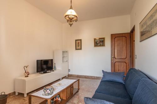 Μια τηλεόραση ή/και κέντρο ψυχαγωγίας στο Casa Necchi