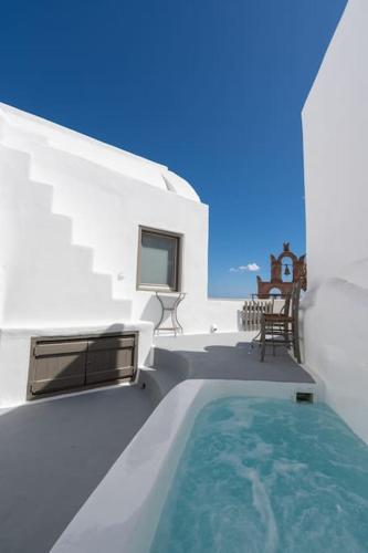 Astrea Suites "Ostria Cave Villa-outdoor Jacuzzi"