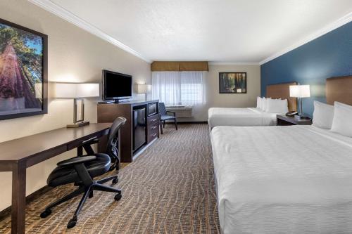 Gallery image of Best Western Town & Country Lodge in Tulare