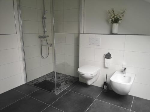 Ferienwohnung Nord/Südにあるバスルーム