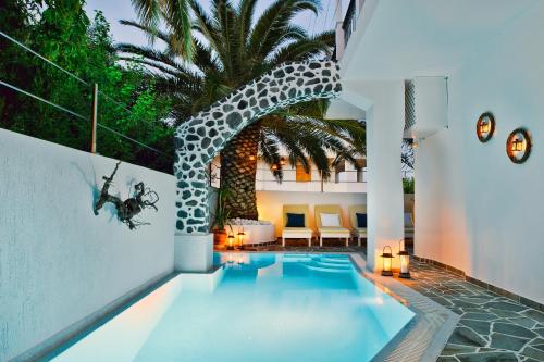 Бассейн в Galatia Villas или поблизости
