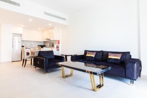 Luxurious One Bedroom - Close to Madinat Jumeirah & Burj AlArab