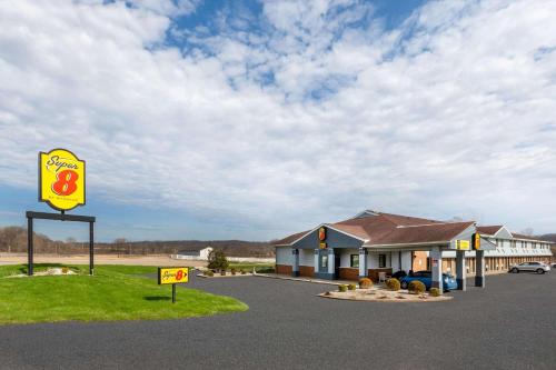 Super 8 by Wyndham Newcomerstown – Photos 3