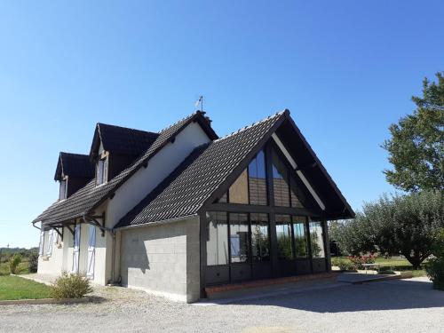 Photo de la galerie de l'établissement Le CHÊNE AUX OISEAUX, à Cormeray