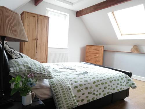 מיטה או מיטות בחדר ב-Cuilcagh House