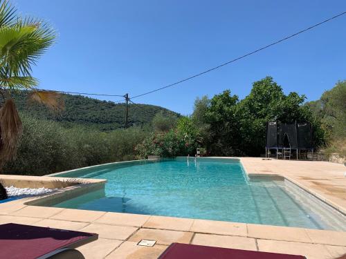 Tranquillité et authenticité dans les hauteurs