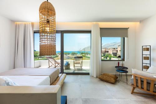 Zdjęcie z galerii obiektu Villa Smili-Naiades/3 bedrooms, luxury, beachfront w mieście Plakias