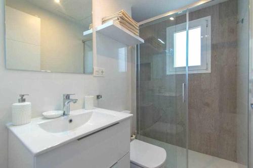 Koupelna v ubytování Casablanca 3 Apartamento con vistas al mar