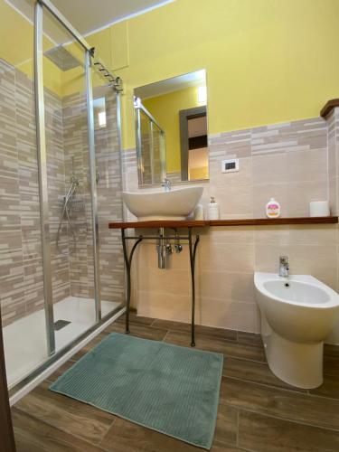 Phòng tắm tại Atene del Canavese