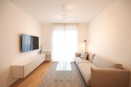 The City Block Apartment