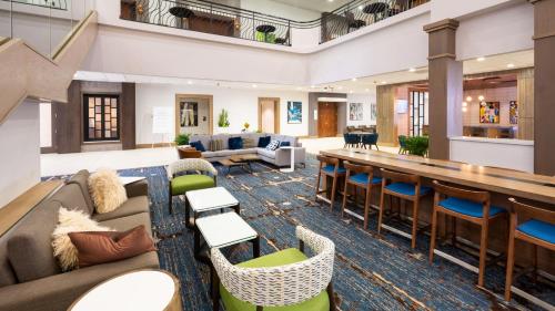 Holiday Inn San Jose-Silicon Valley, an IHG Hotel Image