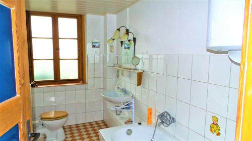 Koupelna v ubytování Fischerhaus Godewind 60 qm