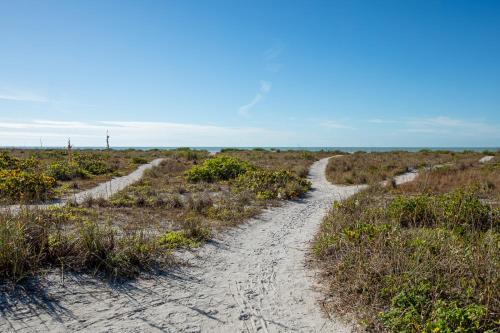 Mimis HAPPY BEACH BLESSING – Photos 2