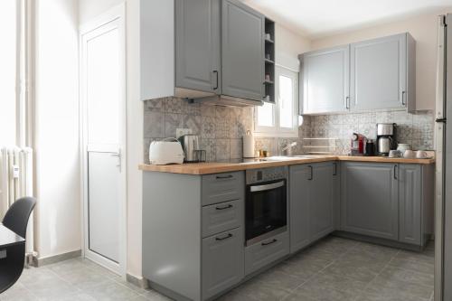 Spacious Central Flat in the heart of Athens!